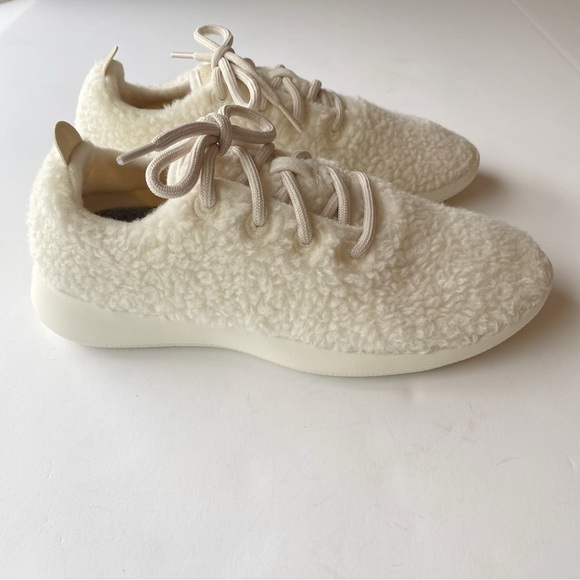 Allbirds Women's Cream Wool Runners Fluff - Natural White Size 8 with box - Picture 3 of 11